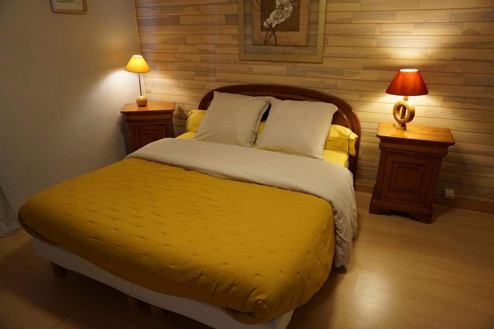 Chambres D'Hotes Kerioret Izella Kerlaz 外观 照片